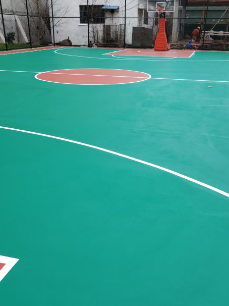 田家庵 球场长期使用易出现地面开裂
